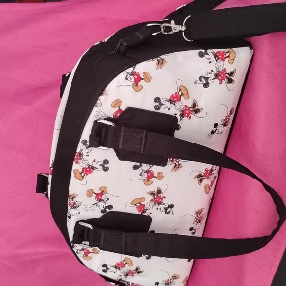 Disney Mickey And Minnie Womens  Satchel And Crossbody Strap. - Picture 3 of 14